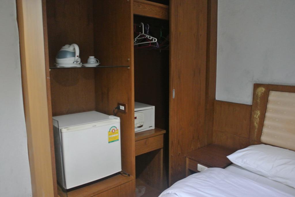 Sun City Hotel Bangkok Kültér fotó
